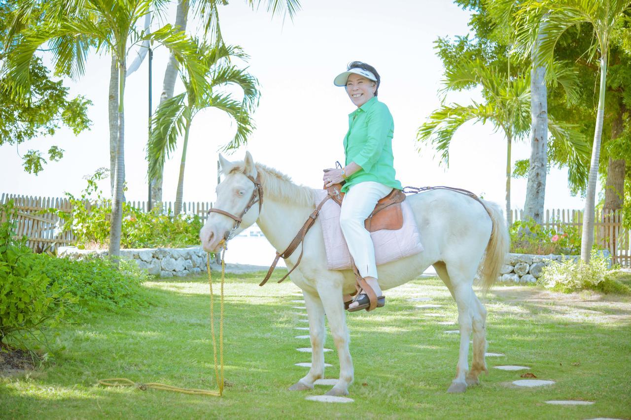 ホテルカサ ブランカ バイ ザ シー Olango Island エクステリア 写真