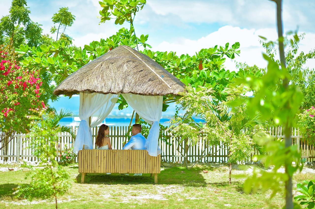 ホテルカサ ブランカ バイ ザ シー Olango Island エクステリア 写真